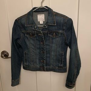 Old Navy soft stretchy youth size L (14-16) Jean jacket